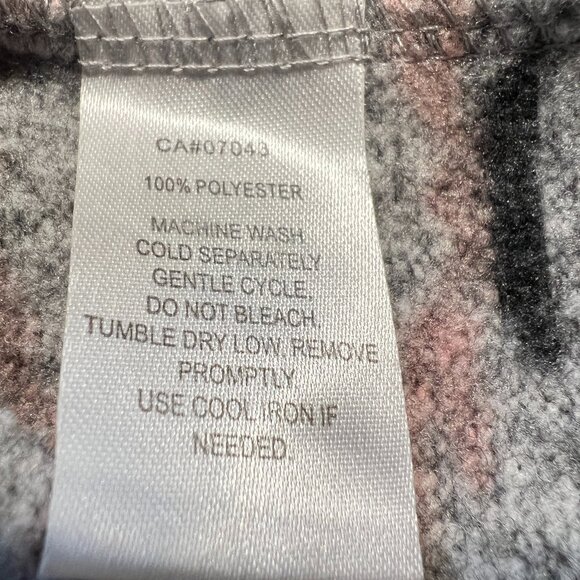 Derek Heart Aztec Cowl Neck Sweater size M  comfy cozy - Picture 6 of 10